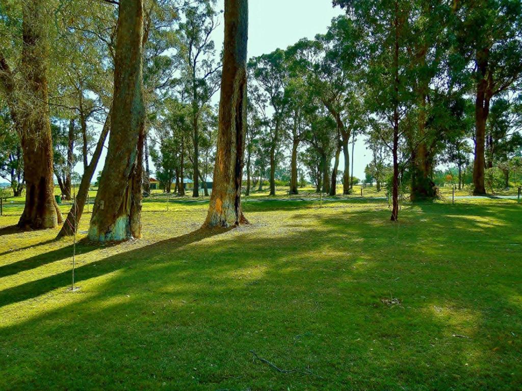 Inn The Tuarts Guest Lodge Busselton Accommodation - Adults Only Экстерьер фото