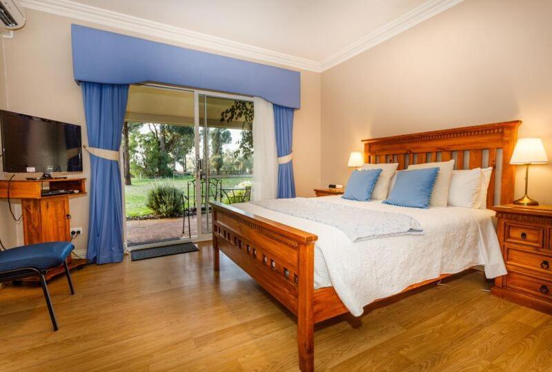 Inn The Tuarts Guest Lodge Busselton Accommodation - Adults Only Экстерьер фото