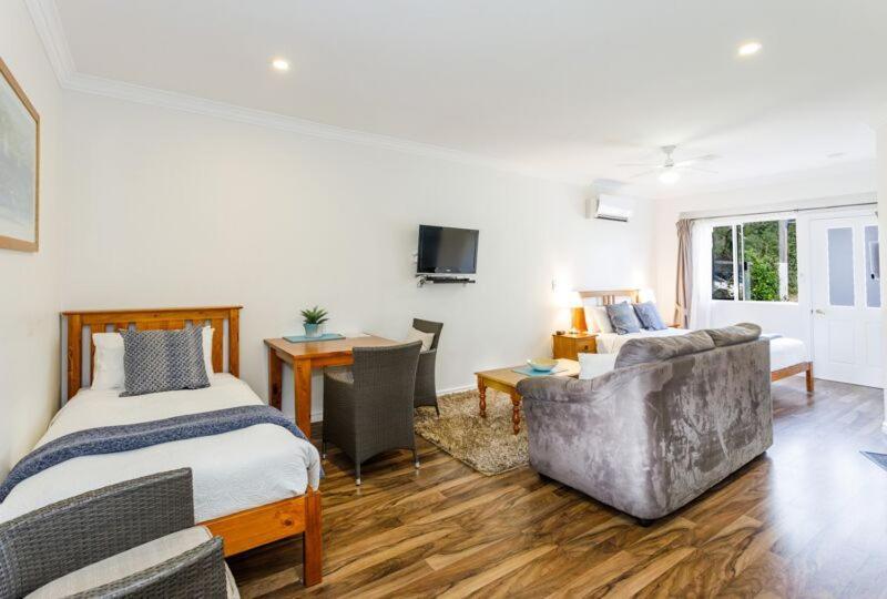 Inn The Tuarts Guest Lodge Busselton Accommodation - Adults Only Экстерьер фото