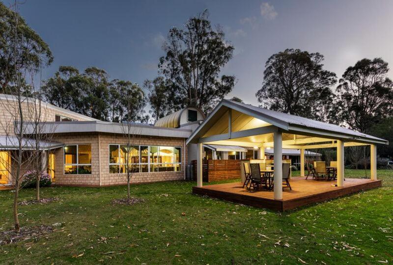 Inn The Tuarts Guest Lodge Busselton Accommodation - Adults Only Экстерьер фото